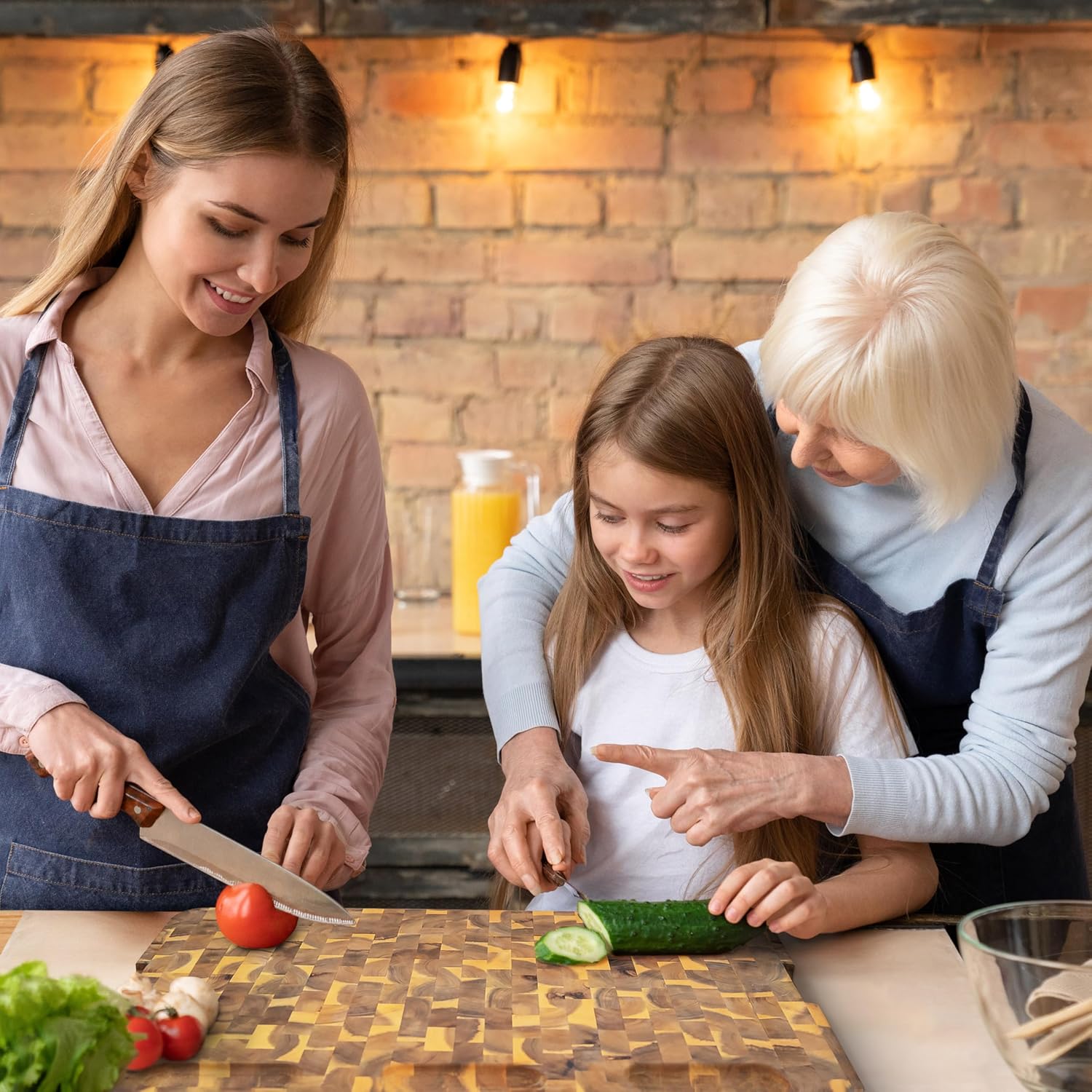 HOMESTEAD End Grain Cutting Board - 24 x 18 Inch